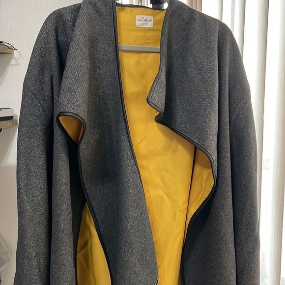 Laila’s Wool Cape Coat - Picture 1 of 12